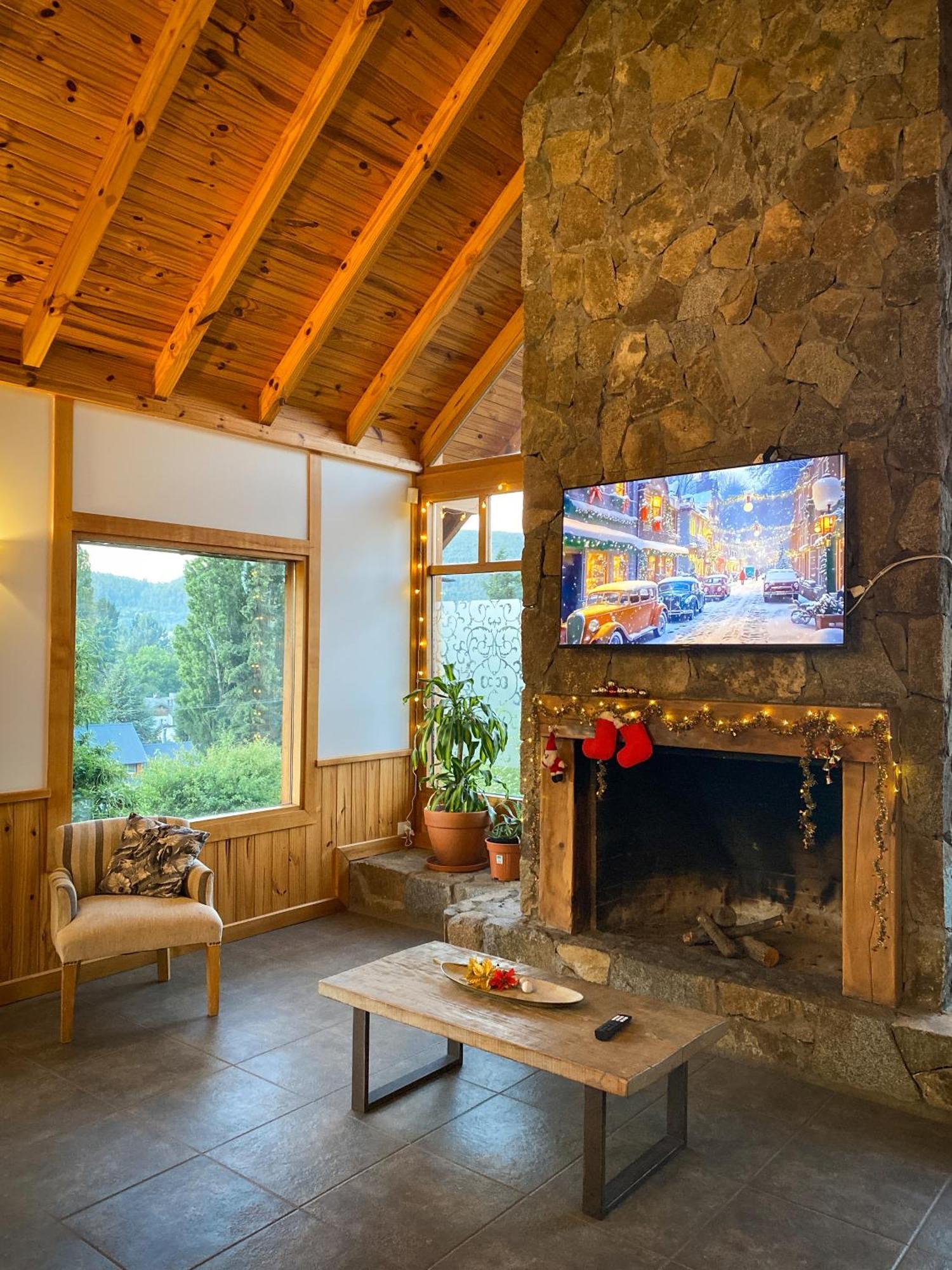 Hosteria Baerenhaus San Martin de los Andes Exterior photo